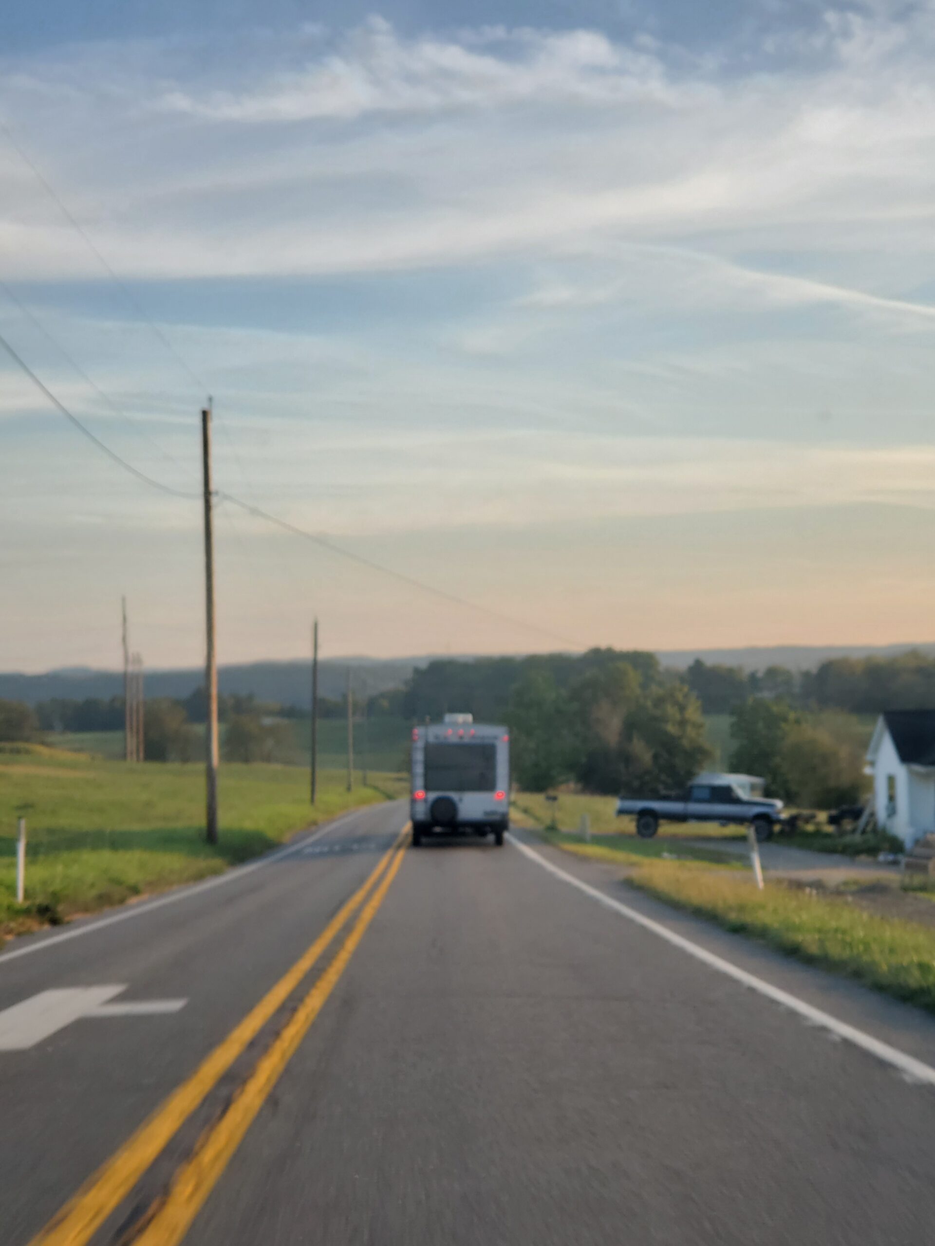 “Top 4 Things to Consider When Searching for a Home on Wheels”